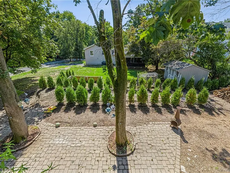 530 Orangeburg Rd — Photo 19