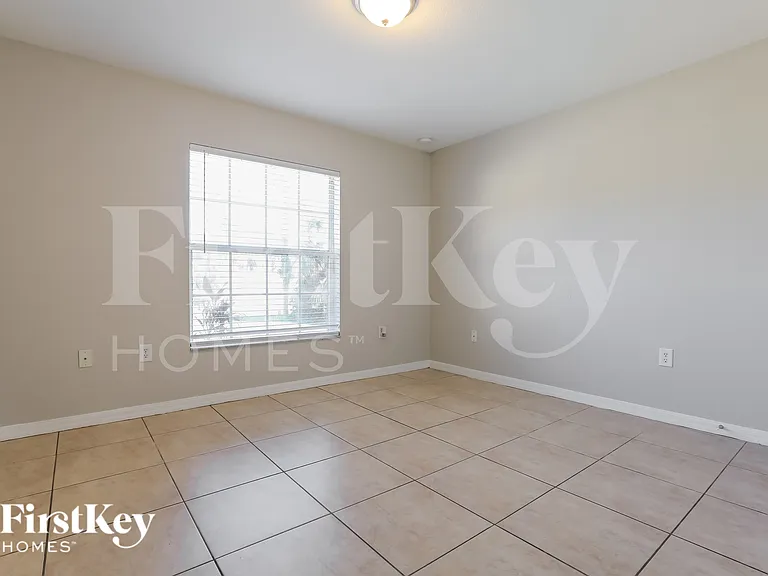 2925 Silas Ave — Photo 11