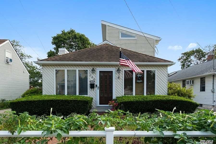 1st image of 700 Arlington Ave
