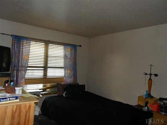 4th image of 921C Elder Ave #921C