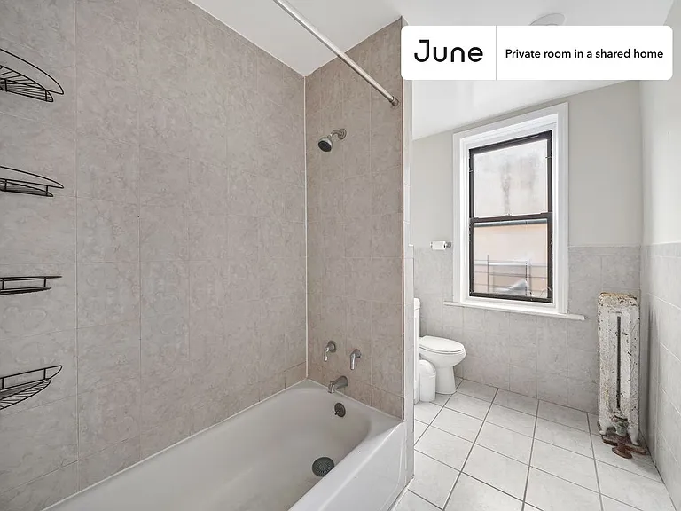 327 E 22nd St #A — Photo 14