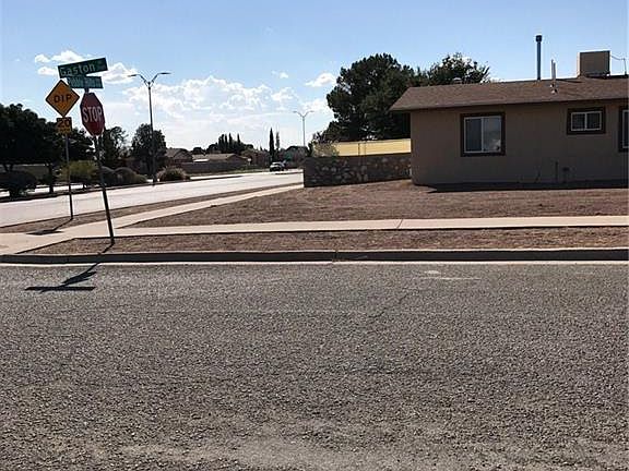 3rd image of 3101 Gaston Dr