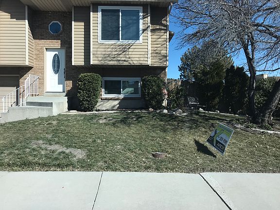 3rd image of 2306 W Autumn Wood Ln