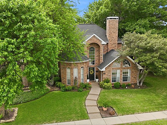 3rd image of 812 Sylvan Creek Dr