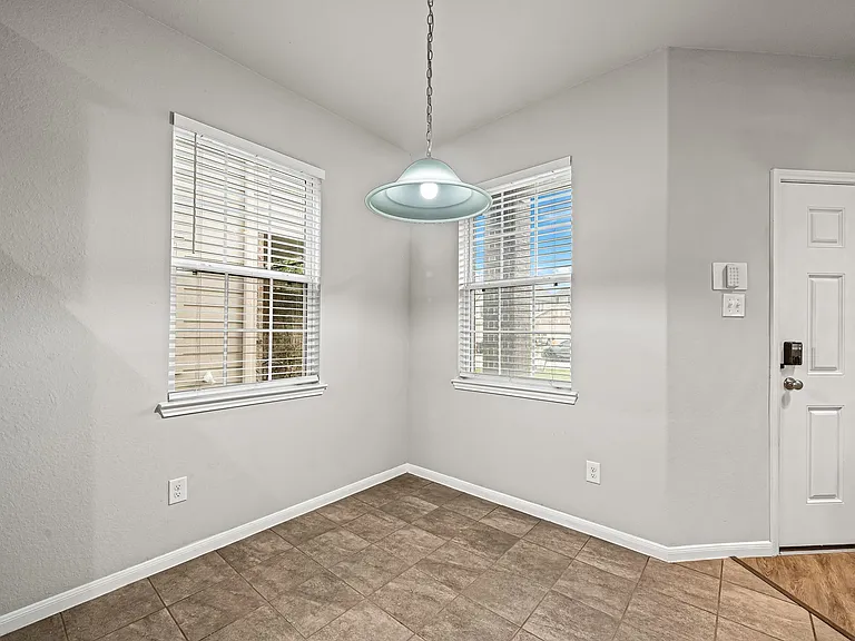 13826 Andover Park Dr — Photo 11
