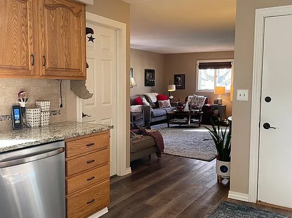 64911 148th St, Adams, MN 55909