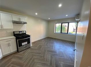 8914 163rd St, Jamaica, NY 11432