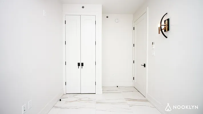 Rented by Nooklyn NYC LLC | media 19