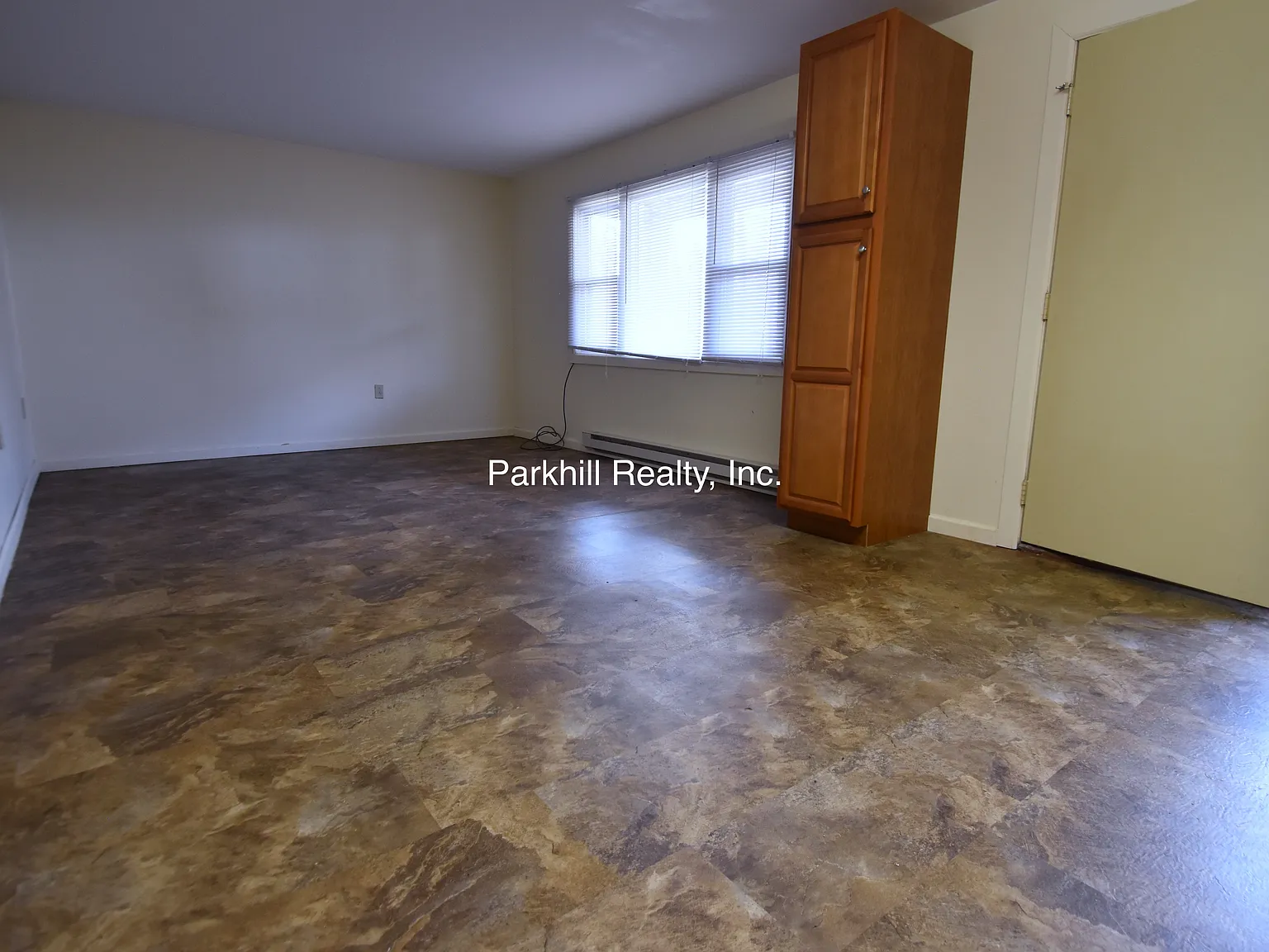 1 bed, $900 — Photo 3