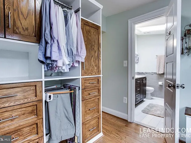 1414 Oak St NW — Photo 22