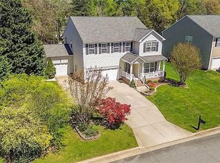 1105 Scarlett Dr, High Point, NC 27265