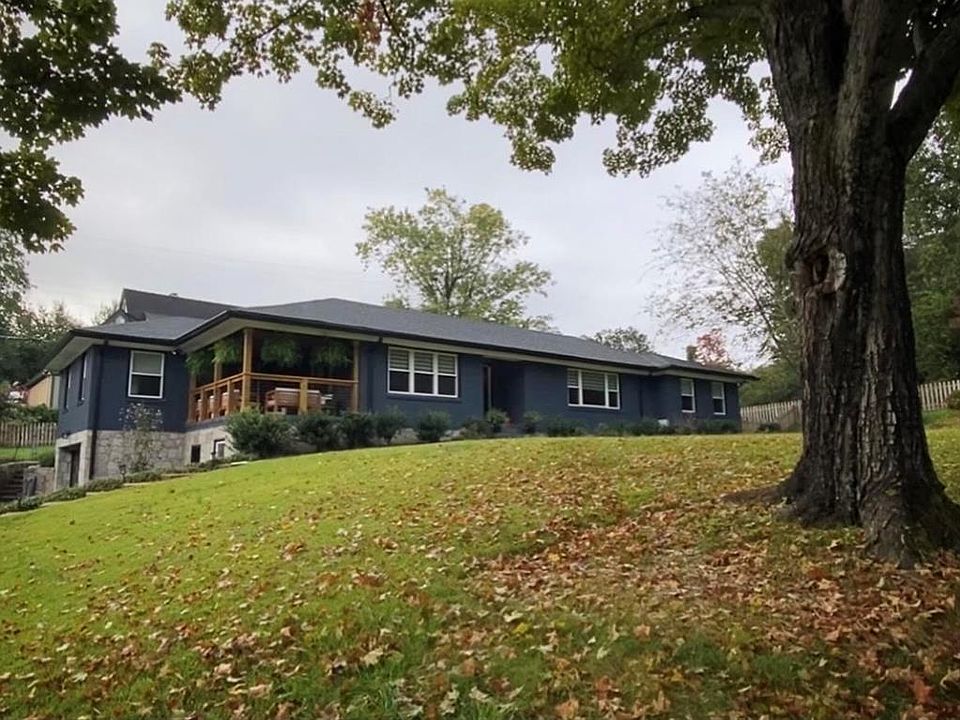 1st image of 102 Windmere Dr