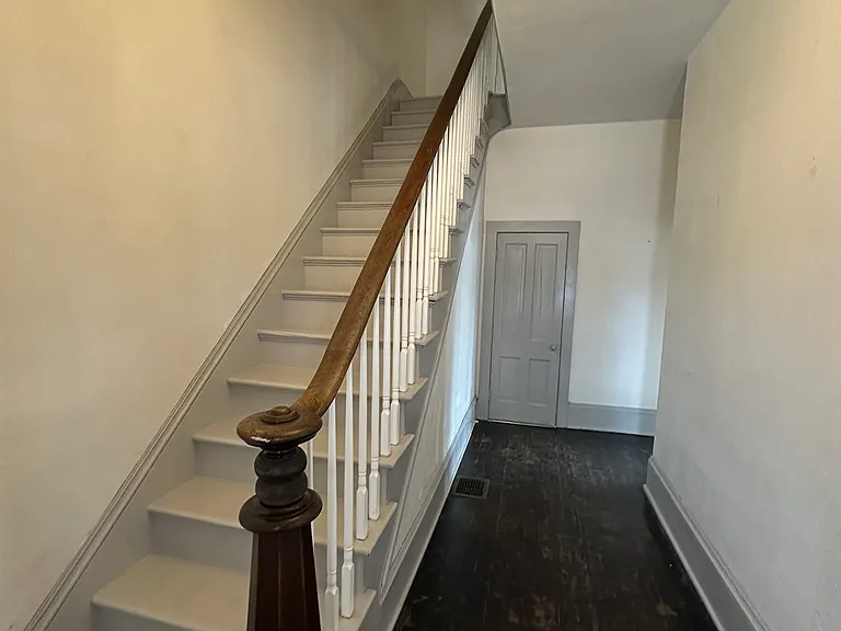15 E Rio Grande St — Photo 5