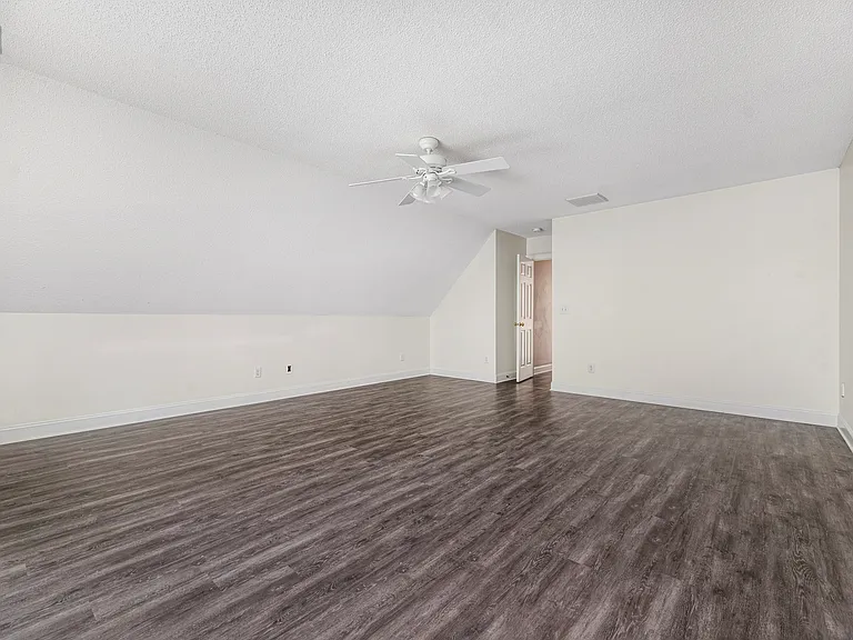 13604 Glenwyck Ln — Photo 25