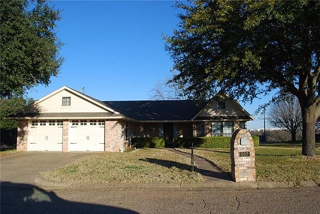1st image of 107 Garland Dr