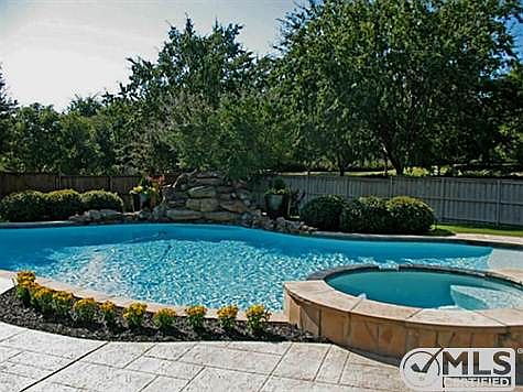 2nd image of 8305 Forsythia Dr