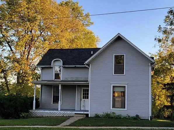 318 W Main St, West Branch, IA 52358