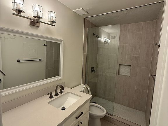 4th image of 4950 N Miller Rd APT 244