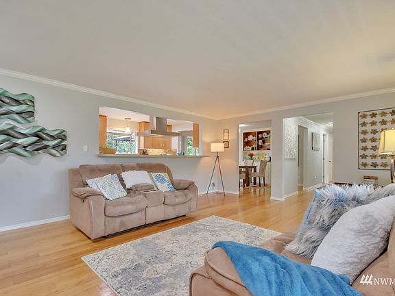 5th image of 2226 111th Avenue Ct E