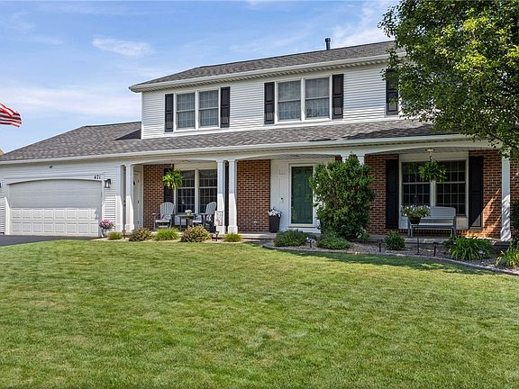 4th image of 471 Red Spruce Ln