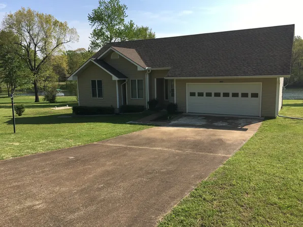 1200 Emerald Ln, Horseshoe Bend, AR 72512