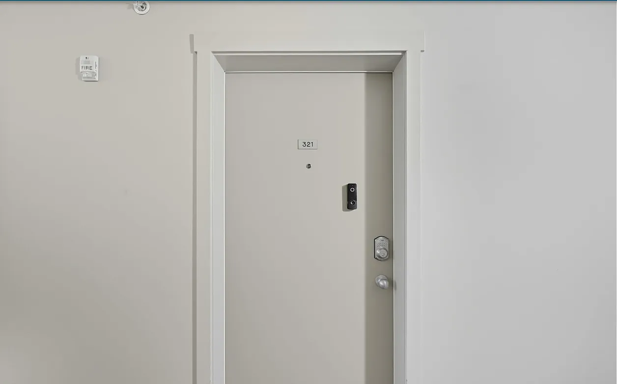 2 bed, 830 sqft, $1,650 — Photo 4