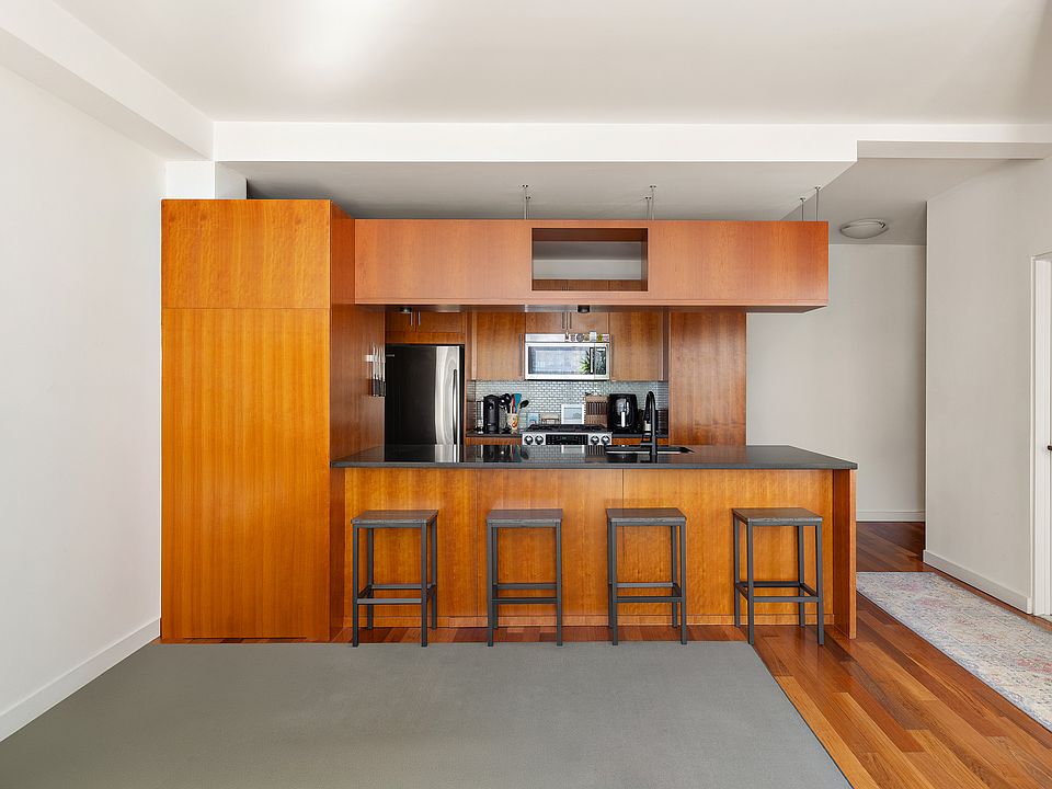 1st image of 2-40 51st Ave #2K