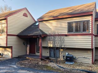 42 Spring Creek Ln, Galena, IL