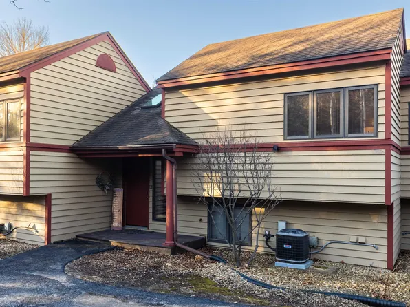 42 Spring Creek Ln, Galena, IL 61036