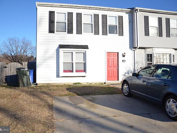 2nd image of 324 Jennie Run Dr