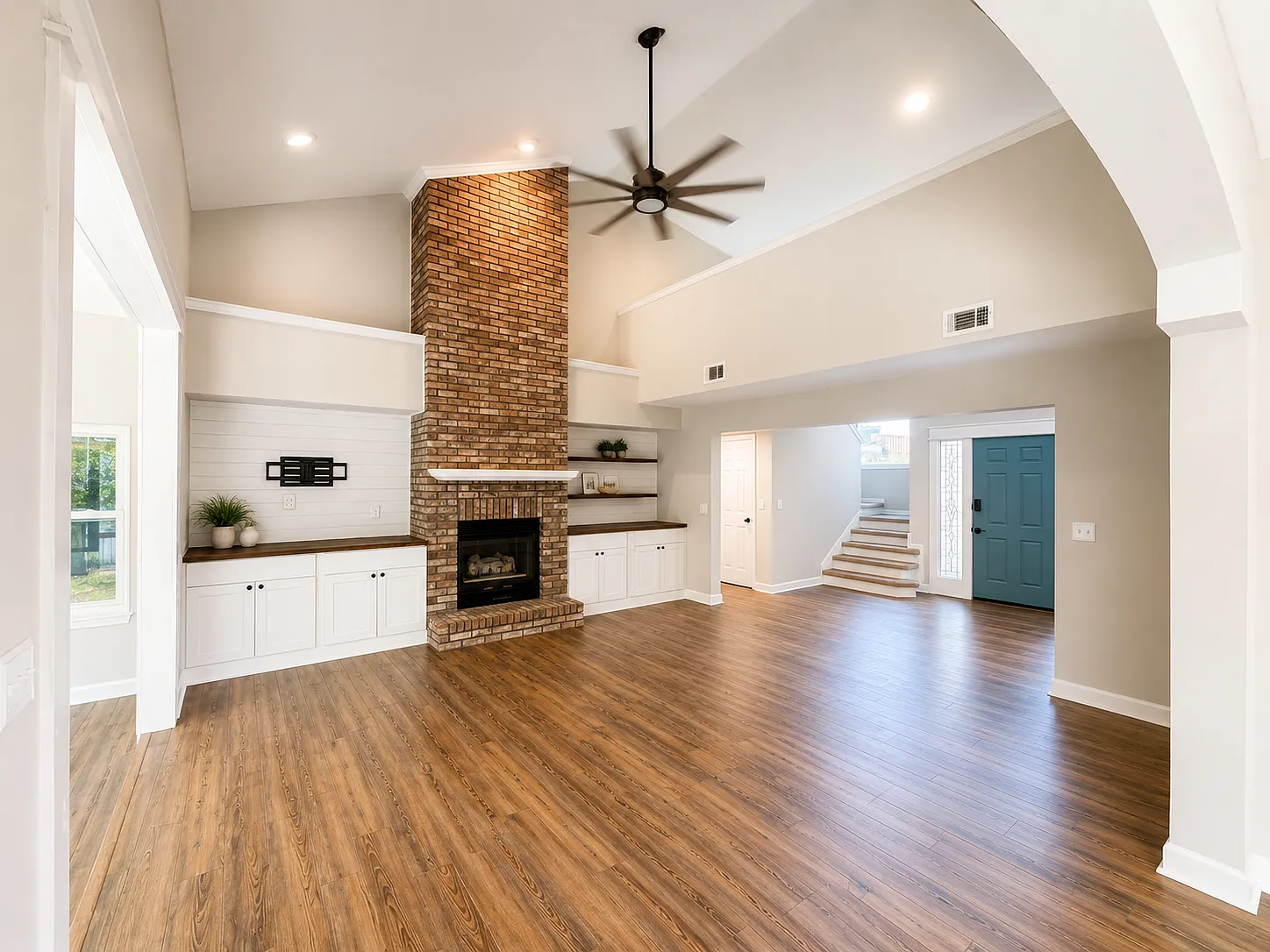 3 bed, 2.5 bath, 2473 sqft, $3,600 — Photo 3