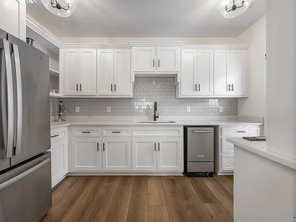 5th image of 6312 Loring Loop