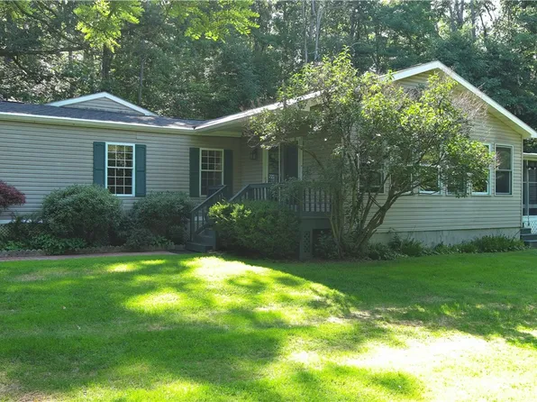 33 Barr Ln, Painted Post, NY 14870