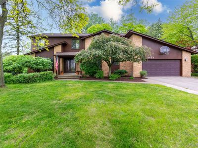 5423 Hauser Way, West Bloomfield, MI, 48323