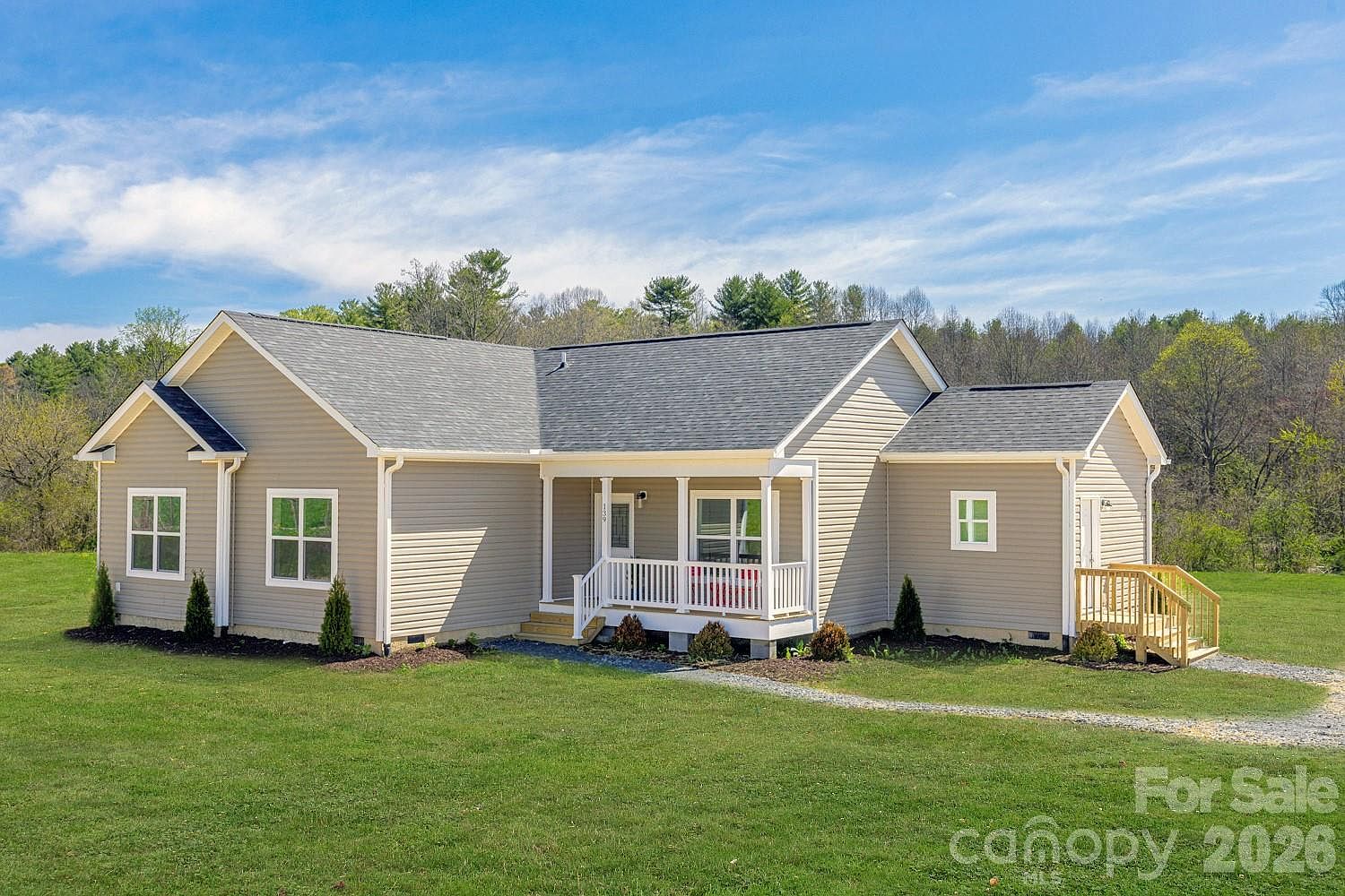 139 Mullinax Dr, Hendersonville, NC 28792 | Zillow