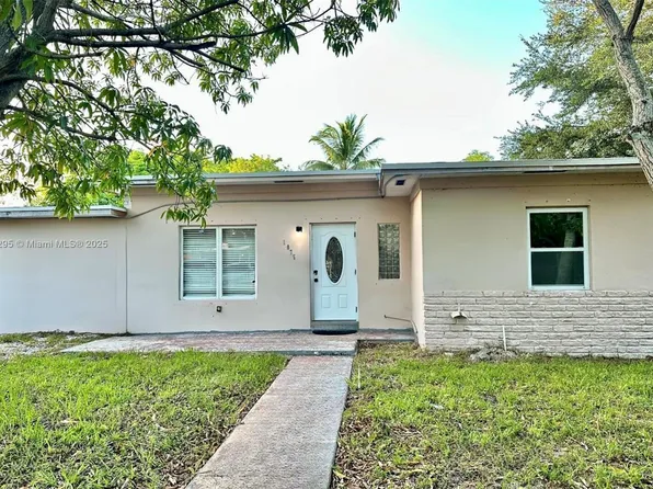 1075 NW 124th St, North Miami, FL 33168
