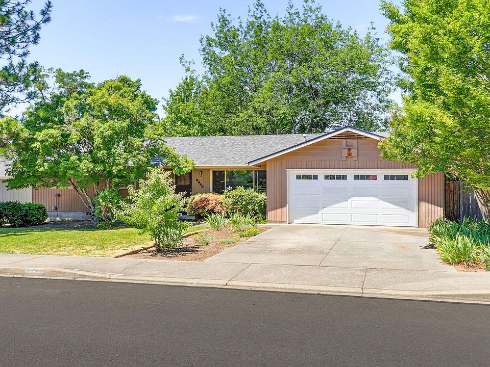 1st image of 2533 Tahitian Ave