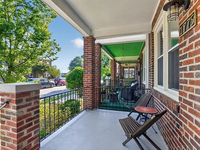 1775 Lang Pl NE — Photo 2