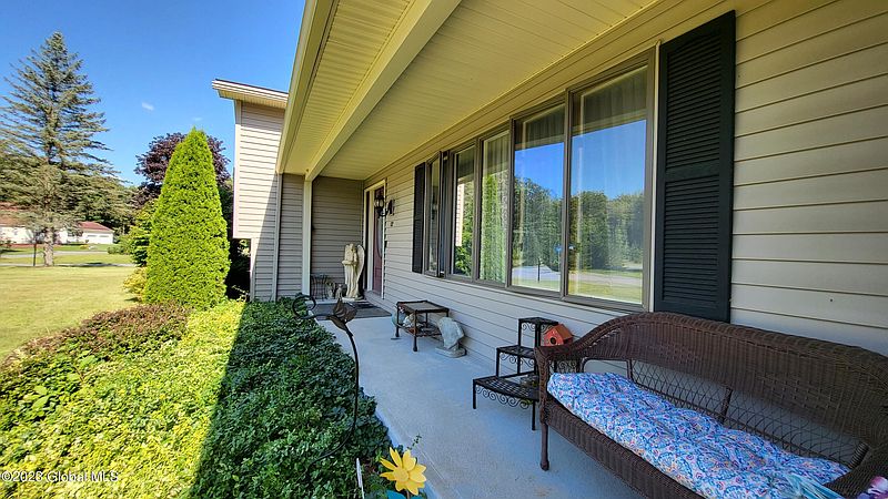 2nd image of 12 Woodcrest Drive