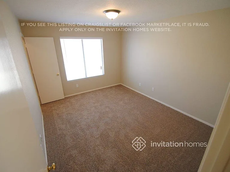 16085 W Adams St — Photo 7