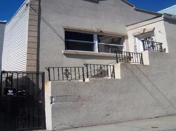 6203 Adams St, West New York, NJ 07093