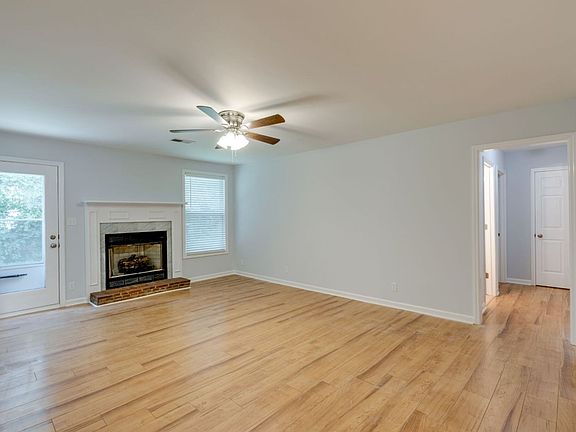 5th image of 2200 Skylark Ct