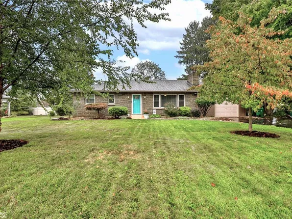 30 Old Orchard Dr, Easton, PA 18045