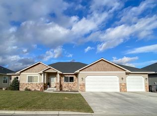 7203 Crown Crest Ave, Yakima, WA 98903