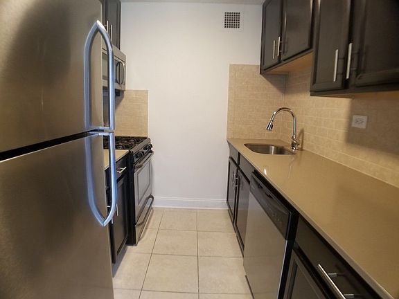 4th image of 1295 5th Ave APT 17E