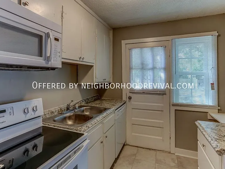 3513 Carrington Rd — Photo 10