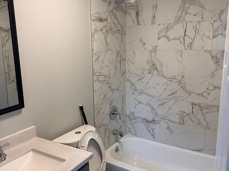 125 W Cherry St #2 — Photo 8