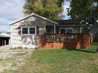 319 Herman St, Pekin, IL 61554
