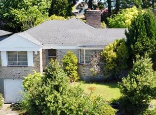 3020 W Viewmont Way W, Seattle, WA 98199