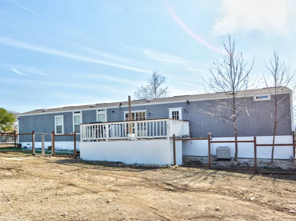 422 Coldwell Ln #B, Center Pt, TX 78010